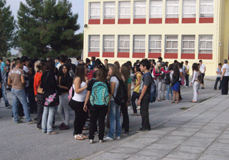 Έκλεισαν την εθνική οδό μαθητές της Στυλίδας