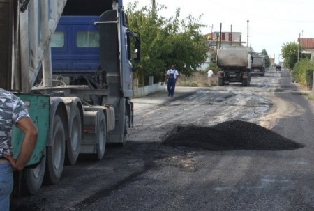 Έργα ασφαλτόστρωσης στο Ηράκλειο Κρήτης