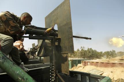 Ο Καντάφι ρίχνει πυραύλους στα τυφλά εναντίον αμάχων