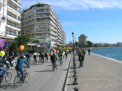 Επίδειξη μόδας με ποδήλατα