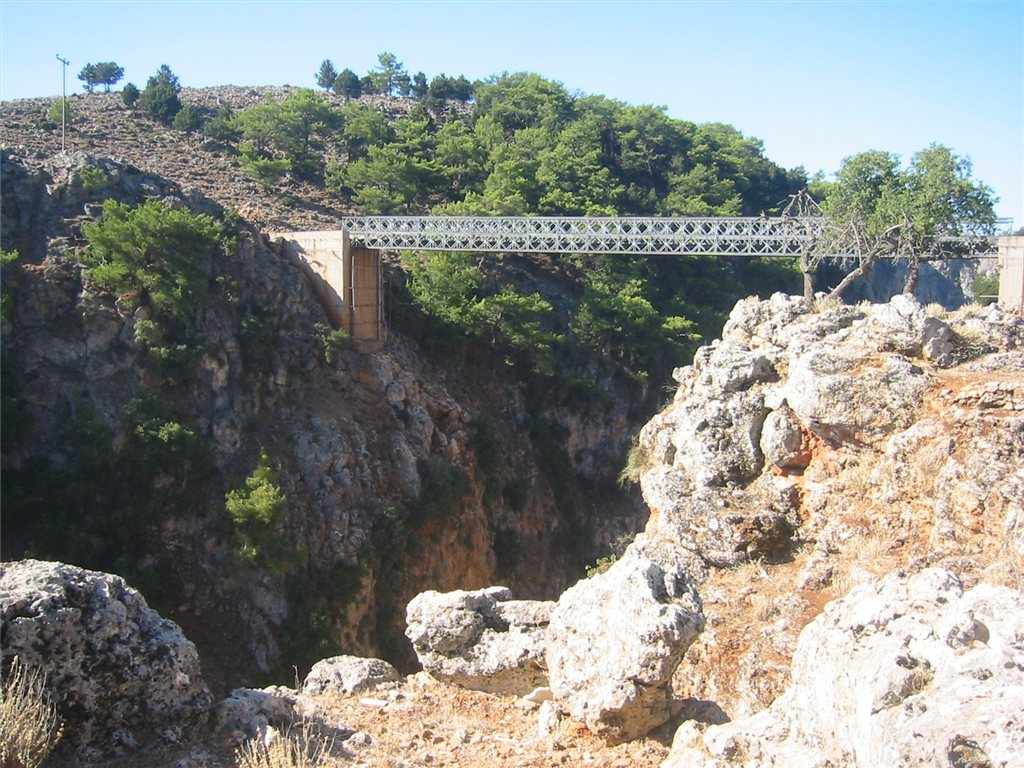 Τελετή αποκάλυψης του Μνημείου Πεσόντων στις Δαφνές