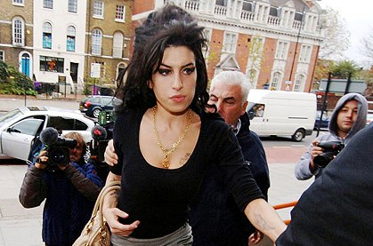 Φύλακας-άγγελος της Amy Winehouse η βαφτιστήρα της