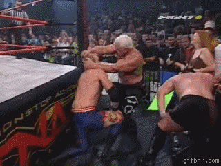 Ποιος είπε ότι το ξύλο στο WWE είναι ψεύτικο;