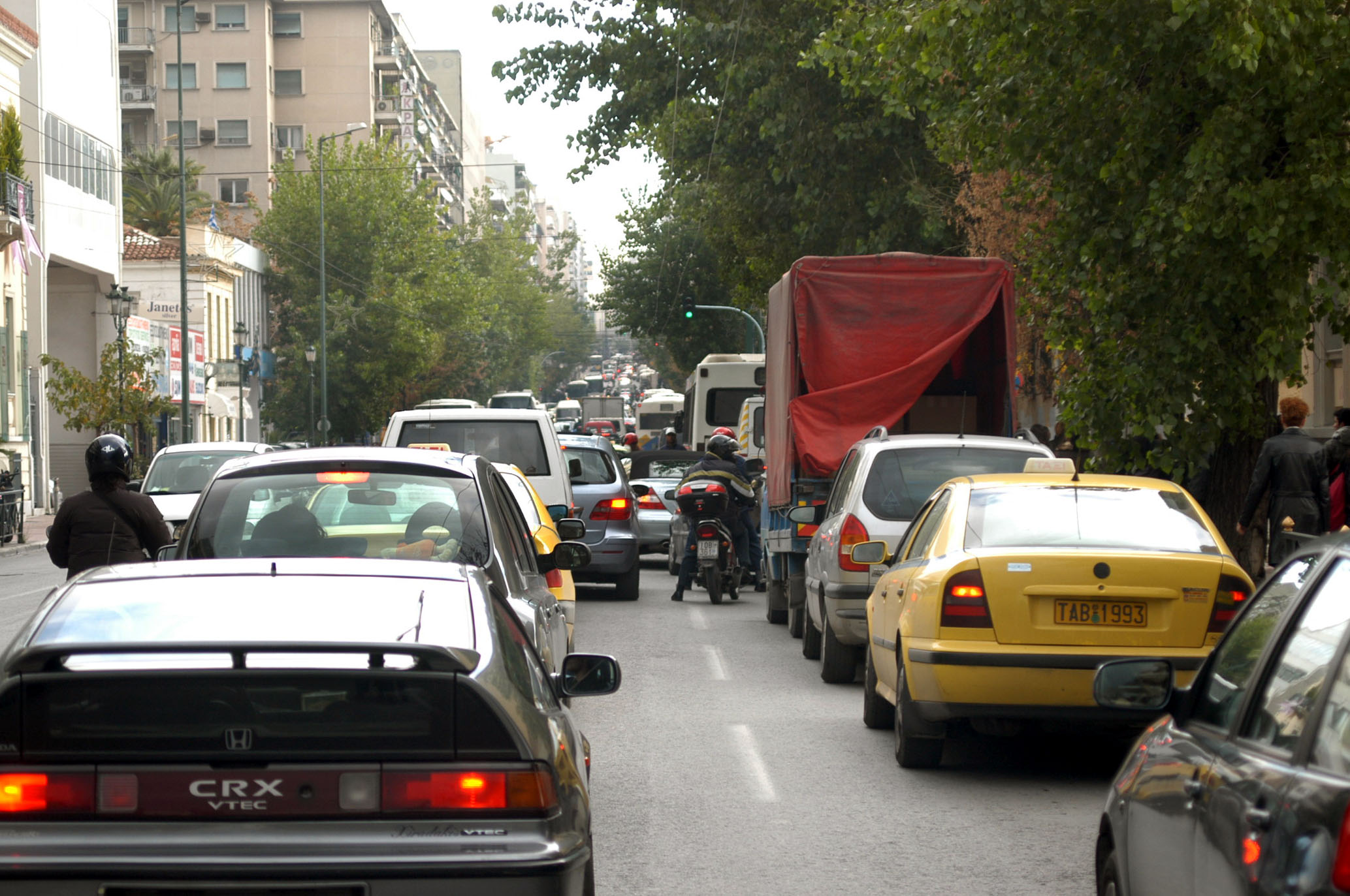 Κυκλοφοριακό κομφούζιο στην Πειραιώς