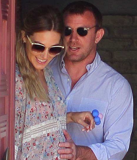 Από τώρα χαζομπαμπάς ο Guy Ritchie