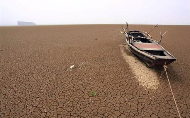 Σε συμπληγάδες ξηρασίας και πλημμυρών η Κίνα