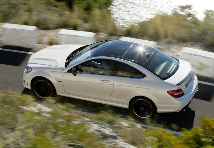 Δοκιμάζοντας τη Mercedes C-Class Coupe