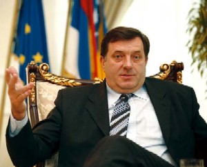 Έκκληση για αυτοσυγκράτηση απ&#8217; τον ηγέτη των Σέρβων της Βοσνίας