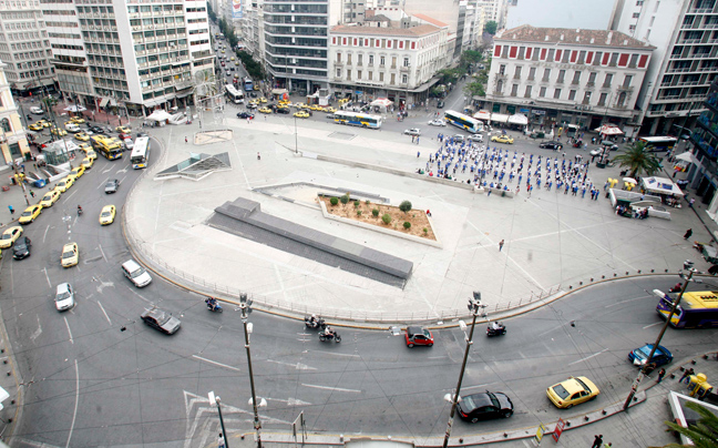 «Τραπεζάκια έξω» σε Βικτώρια και Ομόνοια