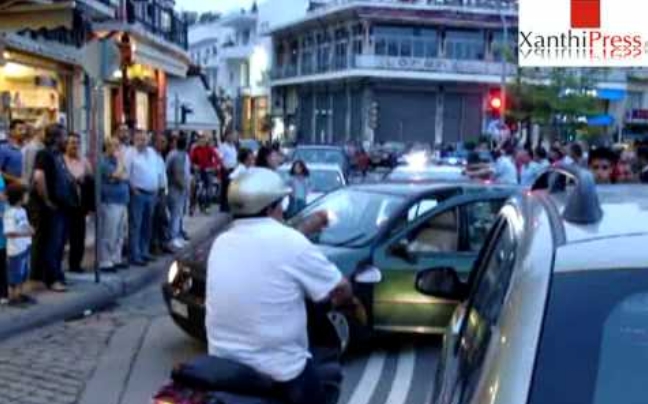Οδηγός έκλεισε όλο το κέντρο της Ξάνθης και εξαφανίστηκε