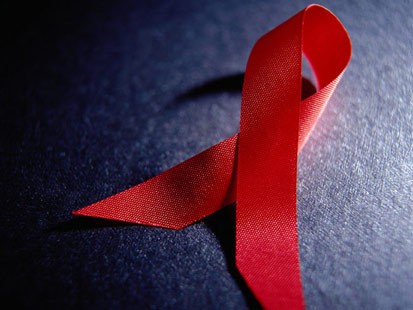 Μαθητές μαθαίνουν για το AIDS… παίζοντας