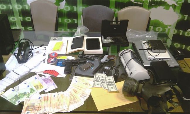 «Τσάκωσαν» 18χρονο που είχε αναστατώσει την Interpol
