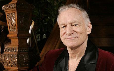 Μονογαμικός από &#8216;δω και μπρος ο Hugh Hefner!