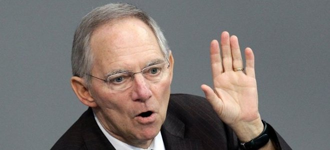 «Το κούρεμα δεν πρέπει να κινδυνεύσει από τα υψηλά επιτόκια»