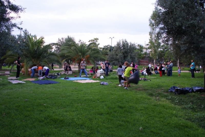 Εθελοντικός καθαρισμός πάρκων στο Ωραιόκαστρο