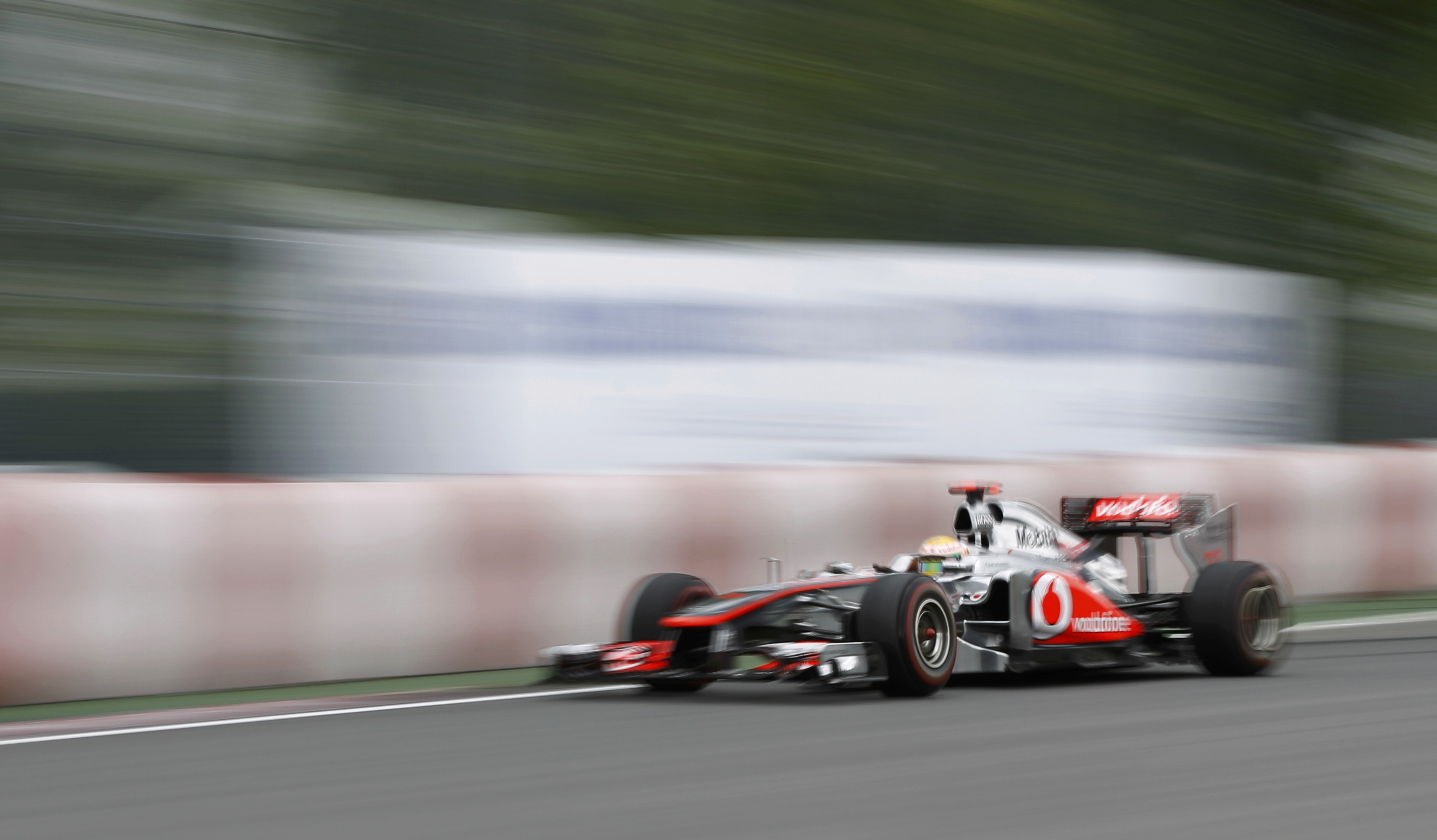 Με ήλιο ή βροχή η McLaren… πρωταγωνιστεί