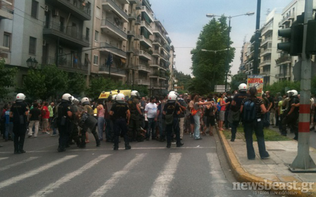 Εκτεταμένα επεισόδια στη Ρηγίλλης