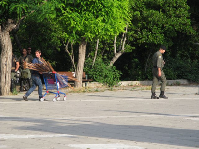 Στο Αυτόφωρο ο αλλοδαπός που μετέφερε τα καδρόνια
