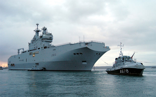 Συμφωνία για δύο πολεμικά πλοία υπογράφουν σήμερα Ρωσία-Γαλλία