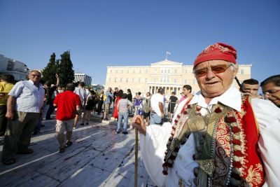 Αποφάσισαν να μην αποκλείσουν τη Βουλή