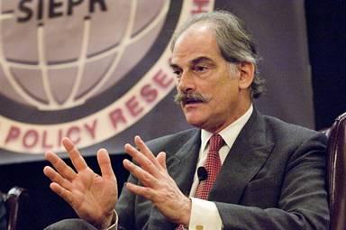 Η κρίσιμη κατάσταση της Ελλάδας δεν οφείλεται στο επίπεδο του χρέους της