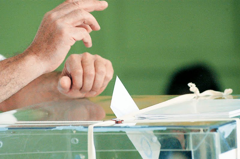 Εκλογές στην κόψη του ξυραφιού στις 6 Μαΐου