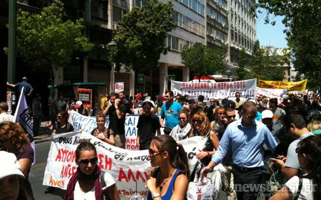 Σε «ευρωδιαδήλωση» κατά της οικονομικής πολιτικής η ΓΣΕΕ