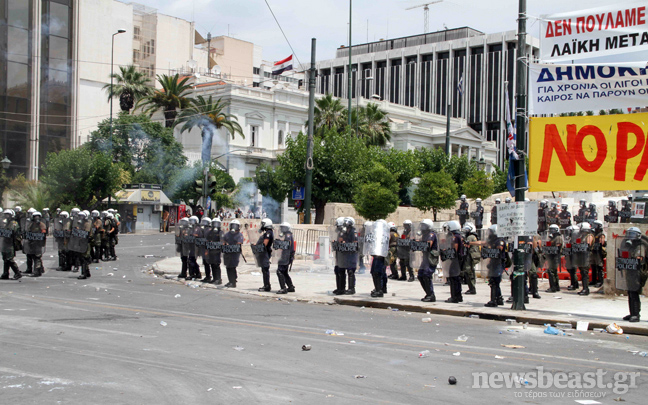 Δε σταματούν οι οδομαχίες