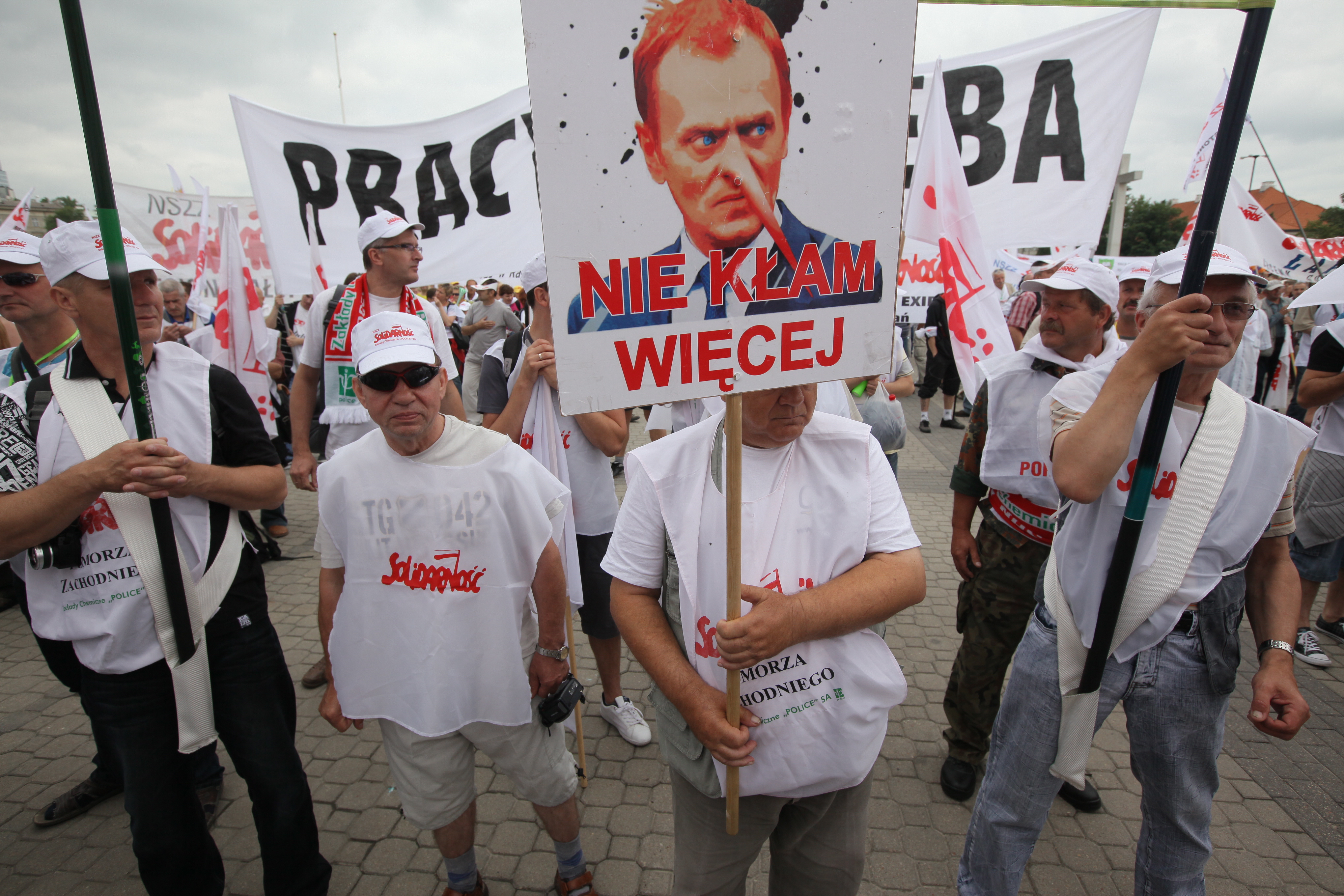Ξεχείλισε η κοινωνική αγανάκτηση στην Πολωνία