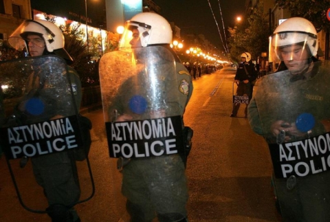 Μικροεπεισόδια στο Σύνταγμα