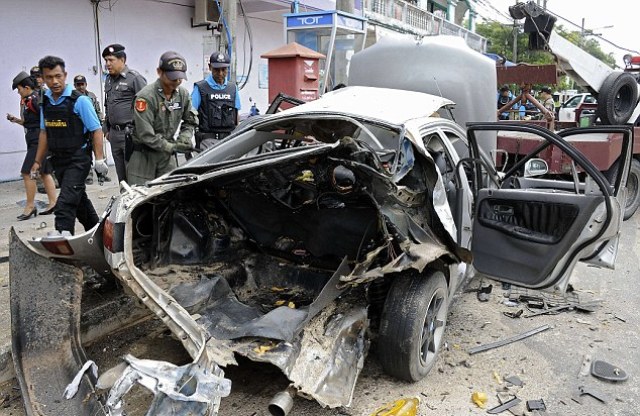 Έκρηξη παγιδευμένου αυτοκινήτου σκότωσε οκτώ άτομα