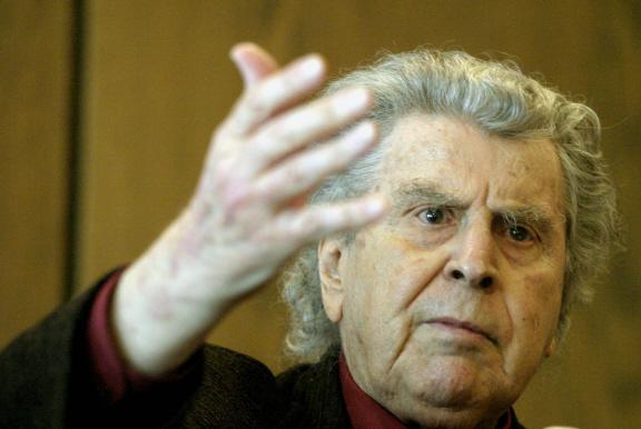 Νέο πολιτικό μέτωπο από τον Μίκη Θεοδωράκη