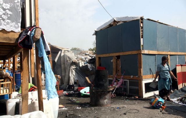 Αναβάλλεται η κατεδάφιση του καταυλισμού Ρομά στο Χαλάνδρι