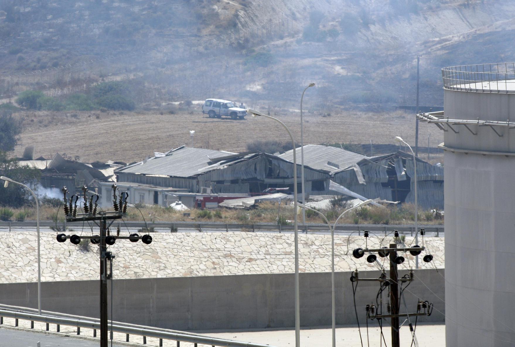 Τουλάχιστον 2,4 δισ. το κόστος της έκρηξης στη ναυτική βάση