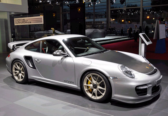 Νέο εκρηκτικό μοντέλο από την Porsche