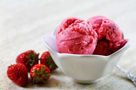 Φτιάξτε παγωτό φράουλα
