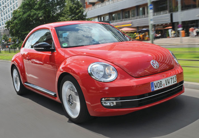 Κλασσικές και σύγχρονες γραμμές για το VW Beetle