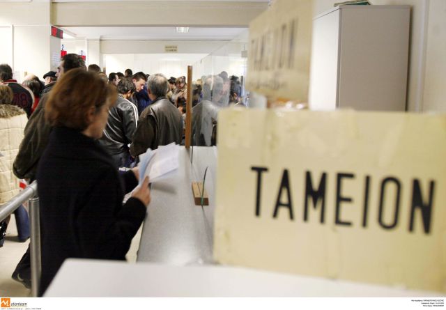 Πάνω από 800.000 οι άνεργοι στην Ελλάδα