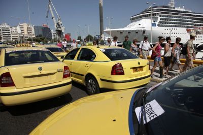 Αντίστροφη μέτρηση για το άνοιγμα των κλειστών επαγγελμάτων