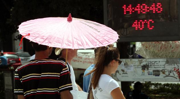 Έκτακτα μέτρα λόγω καύσωνα σε Αθήνα-Πειραιά