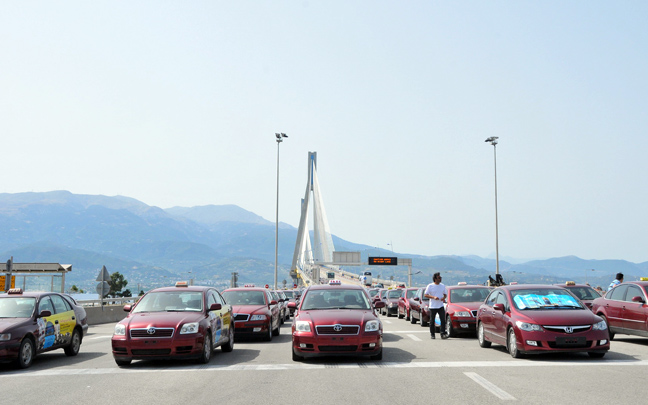 Συνεδριάζουν οι αυτοκινητιστές της Πάτρας