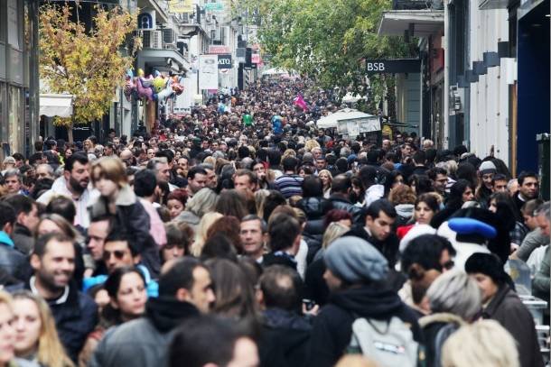 Φθίνουσα η πορεία του πληθυσμού της Ελλάδας