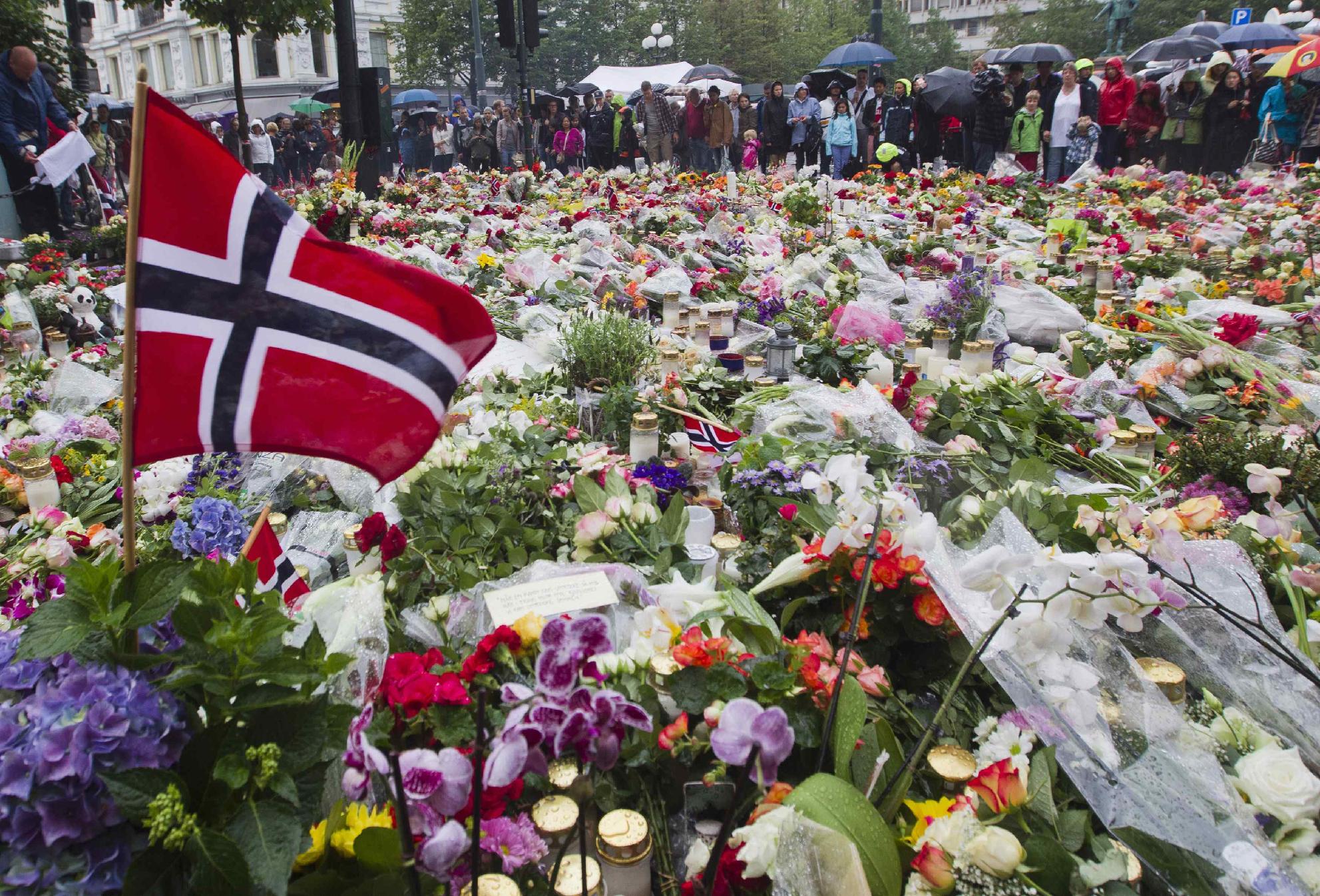 Στη δικαιοσύνη ο δράστης των επιθέσεων στη Νορβηγία