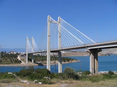 Φάρσα οι βόμβες στις δύο γέφυρες της Χαλκίδας