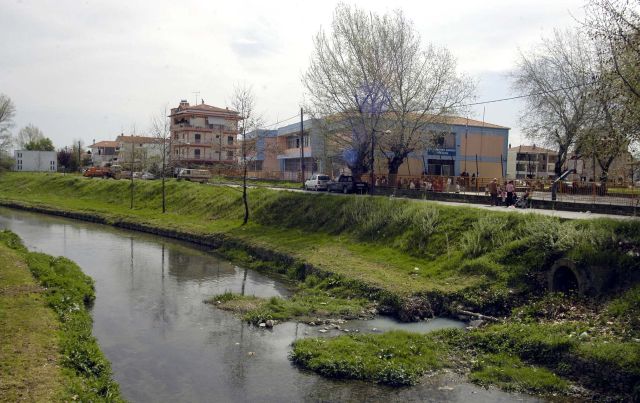 «Άσπρισαν» και πάλι τα νερά του Ληθαίου