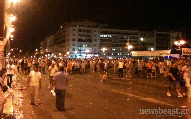 Αποχωρούν από το Σύνταγμα οι ιδιοκτήτες ταξί