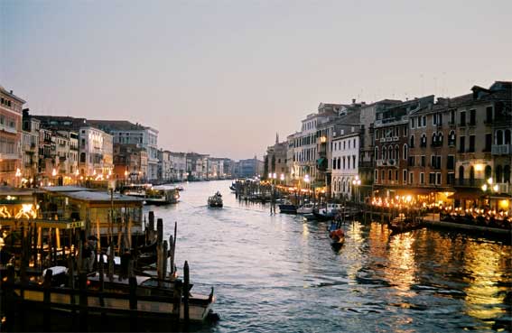 Κυκλοφοριακές ρυθμίσεις… στα κανάλια της Βενετίας