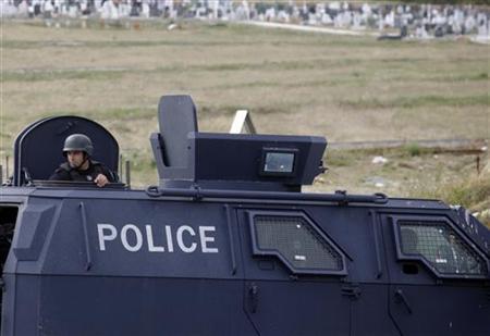 Σε αστυνομικό κλοιό τα φυλάκια στα σύνορα Σερβίας-Κοσόβου