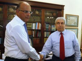 «Τείνουμε χείρα φιλίας προς όλες τις πολιτικές δυνάμεις»