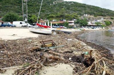 Καλοκαιρινό μπουρίνι στη Χαλκιδική